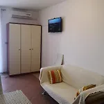 Plavia Biograd Konukevi