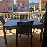 Konukevi Plavia Biograd Biograd Na Moru