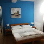 Konukevi Plavia Biograd Biograd Na Moru