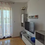 Konukevi Plavia Biograd Biograd Na Moru