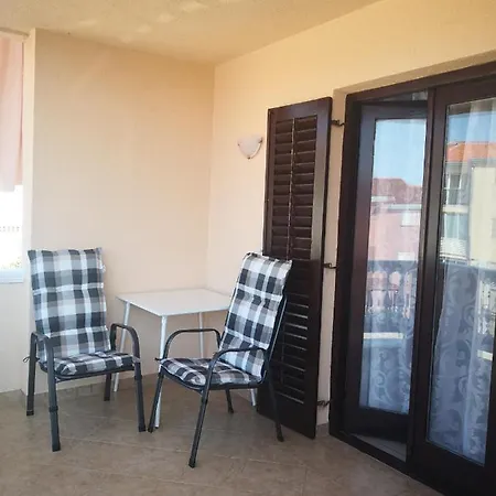 Plavia Biograd Guest house *