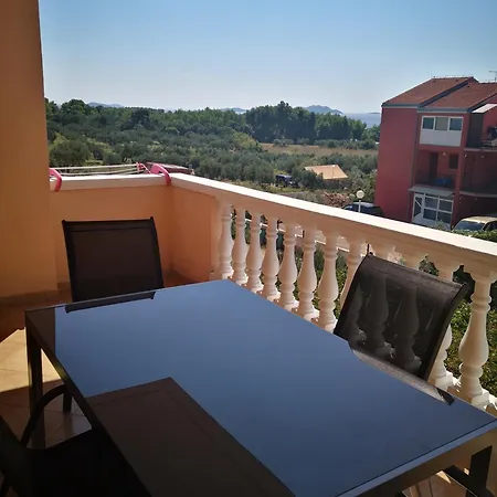 Maison d'hôtes Plavia Biograd 3*