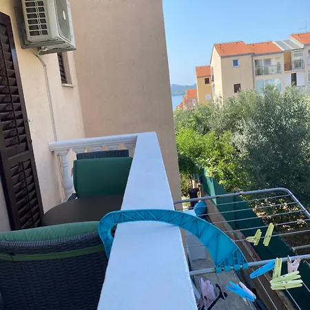Plavia Biograd Guest house *