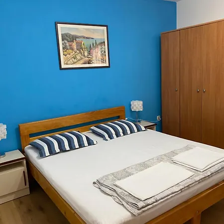 Plavia Biograd Biograd Na Moru
