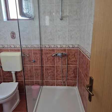 Plavia Biograd Гостевой дом