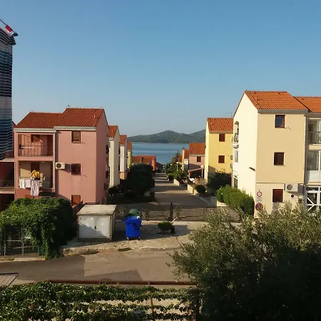 Plavia Biograd Biograd Na Moru