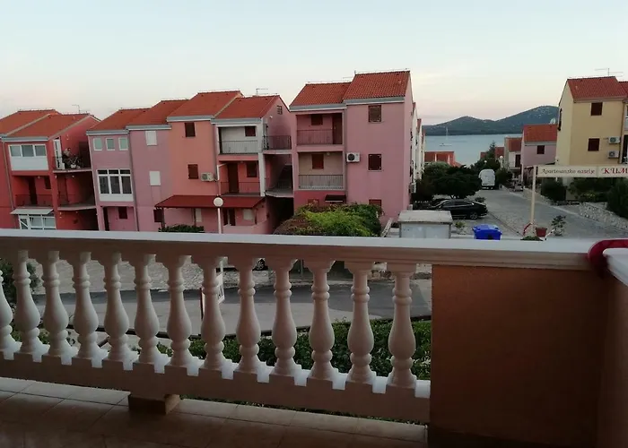Plavia Biograd Gostinjska kuća Biograd Na Moru