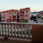 Plavia Biograd בית הארחה ביוגראד נה מורו