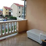 Plavia Biograd 4* ביוגראד נה מורו