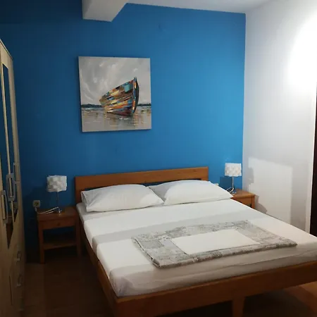 Pensjonat Plavia Biograd Biograd Na Moru
