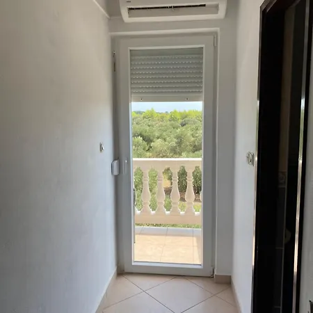 Plavia Biograd בית הארחה ביוגראד נה מורו