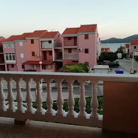 Plavia Biograd Casa de hóspedes Biograd Na Moru