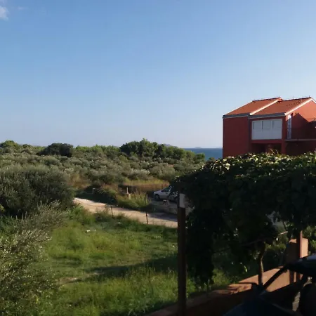 Plavia Biograd 4*
